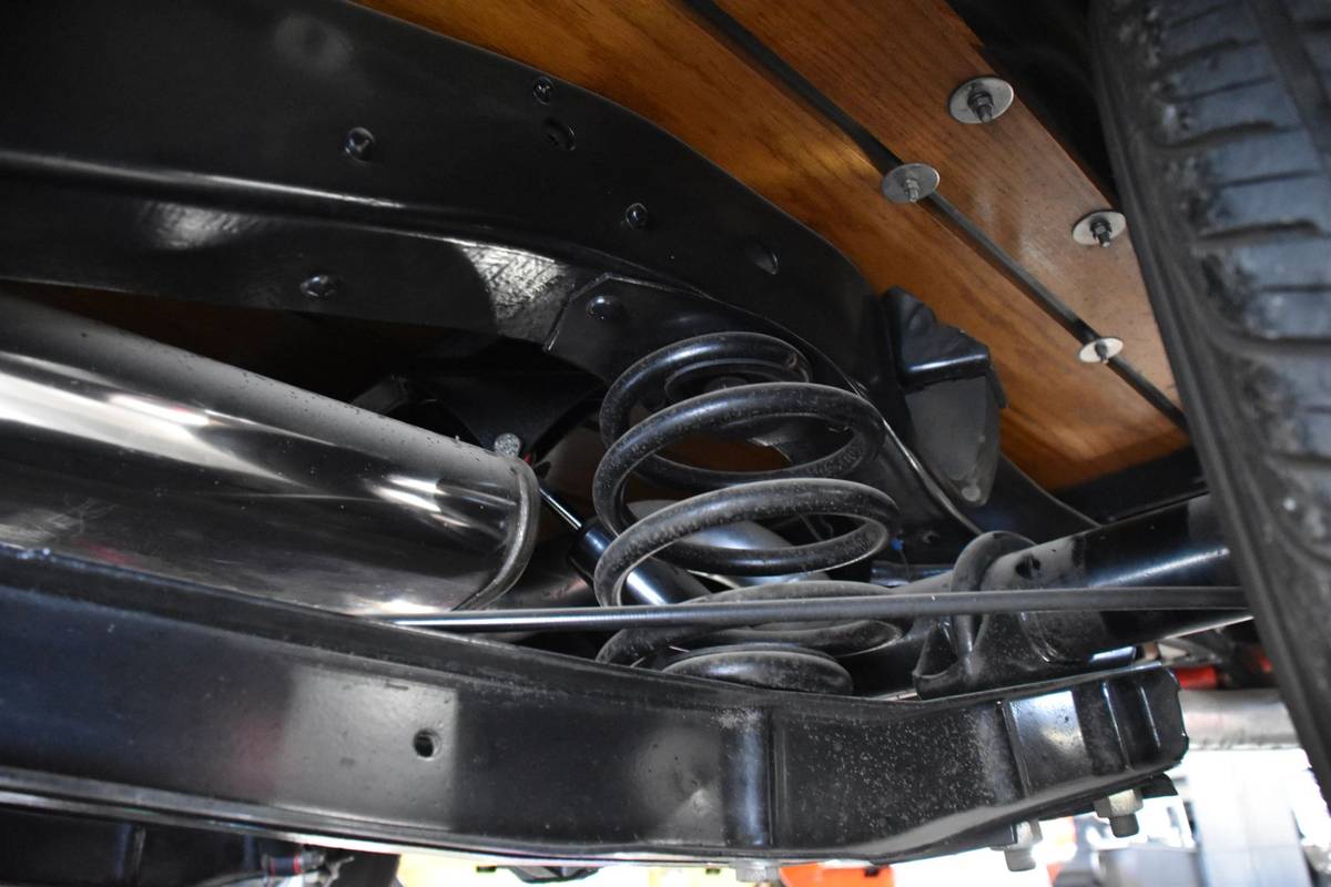 Chevrolet-c-10-1968-red-22