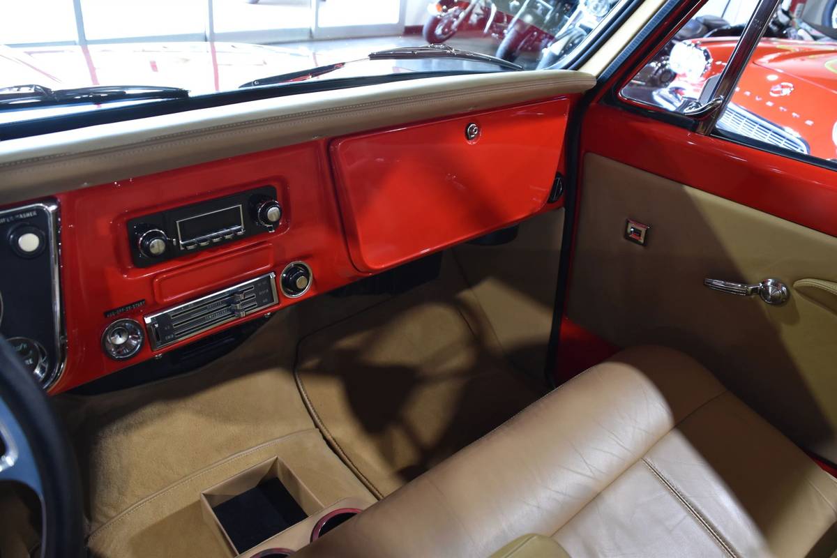 Chevrolet-c-10-1968-red-8