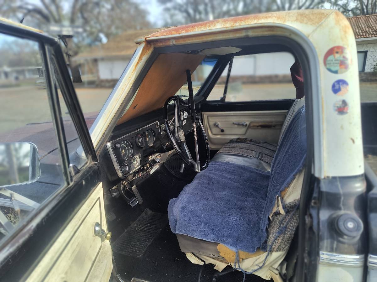 Chevrolet-c-20-pu-1972-15