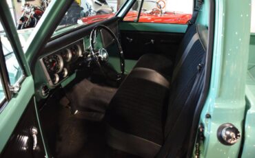 Chevrolet-c10-1967-green-11