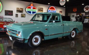 Chevrolet-c10-1967-green-2