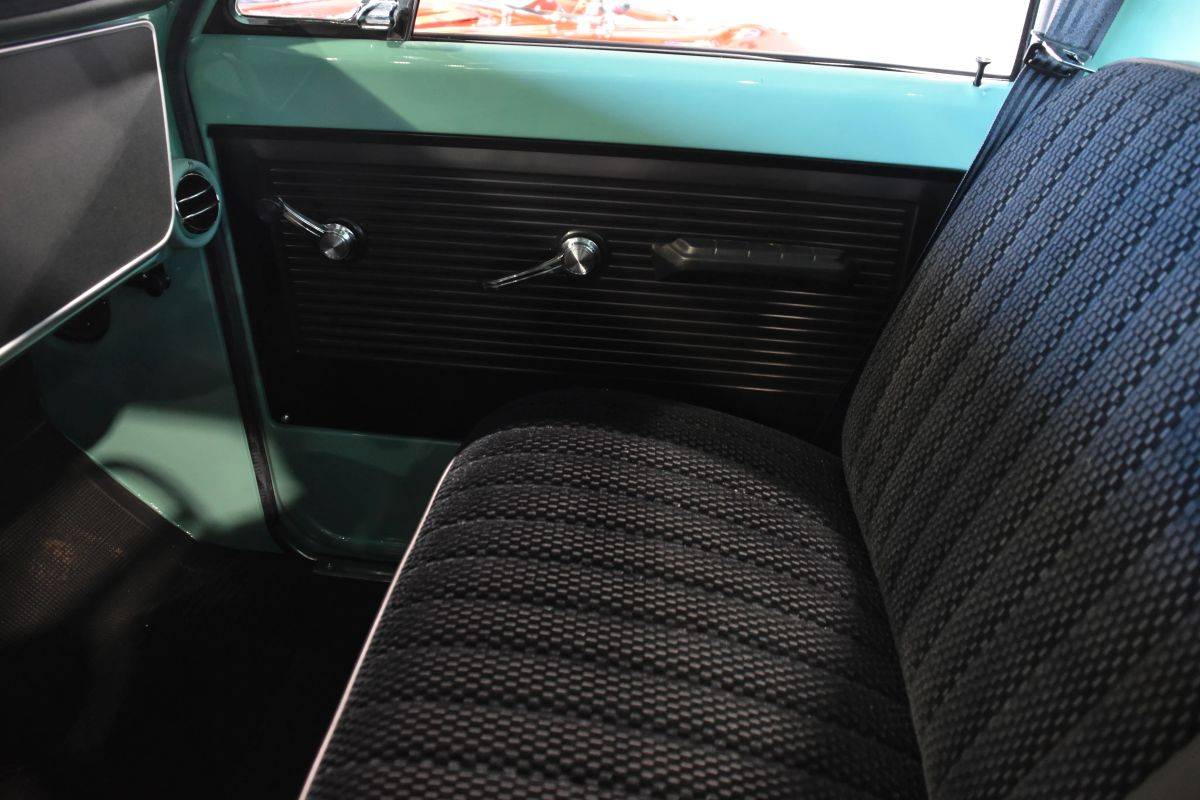 Chevrolet-c10-1967-green-22