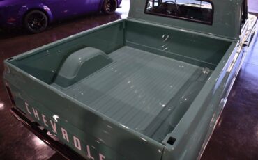 Chevrolet-c10-1967-green-23