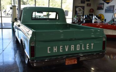 Chevrolet-c10-1967-green-4
