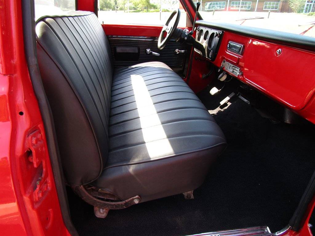 Chevrolet-c10-1970-red-11