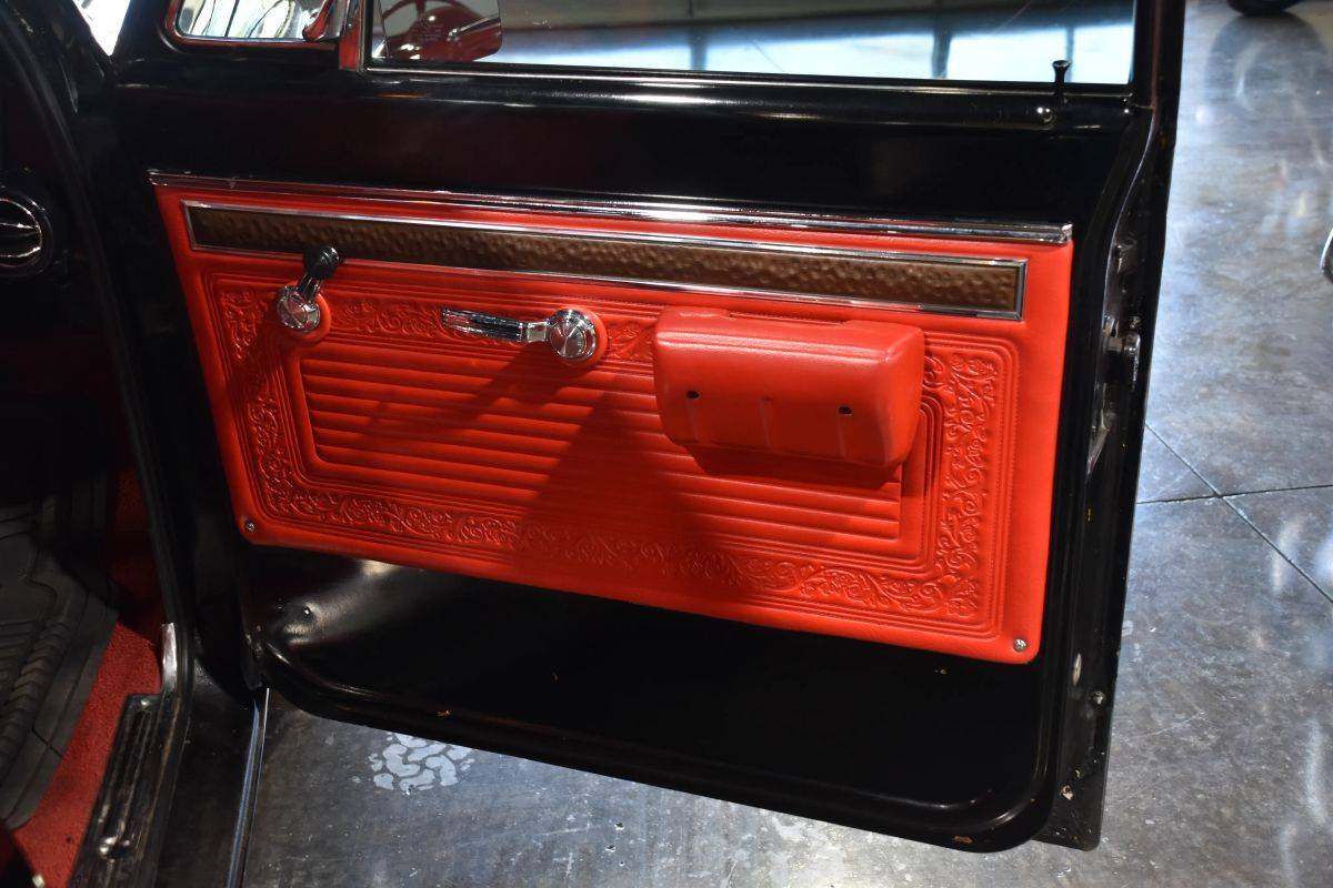 Chevrolet-c10-1971-black-19