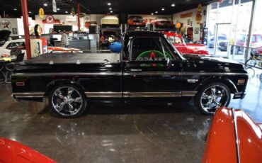 Chevrolet-c10-1971-black-6