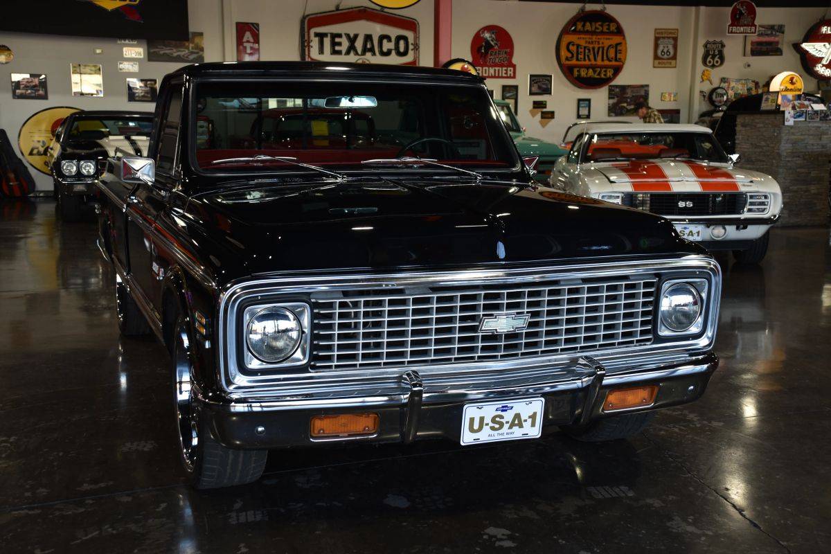 Chevrolet-c10-1971-black-8