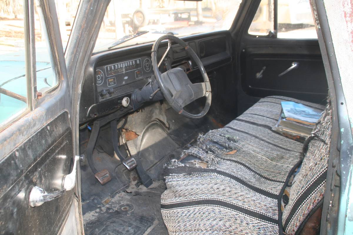 Chevrolet-c10-pickup-1964-blue-2