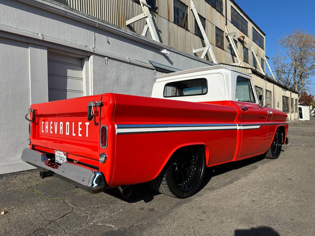 Chevrolet-c10-pickup-1965-8