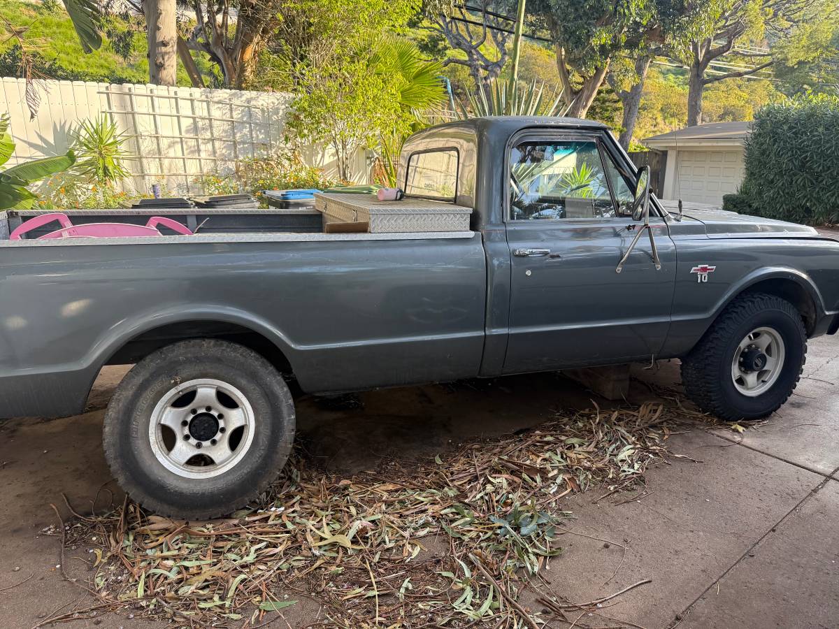 Chevrolet-c10-pickup-1967-1