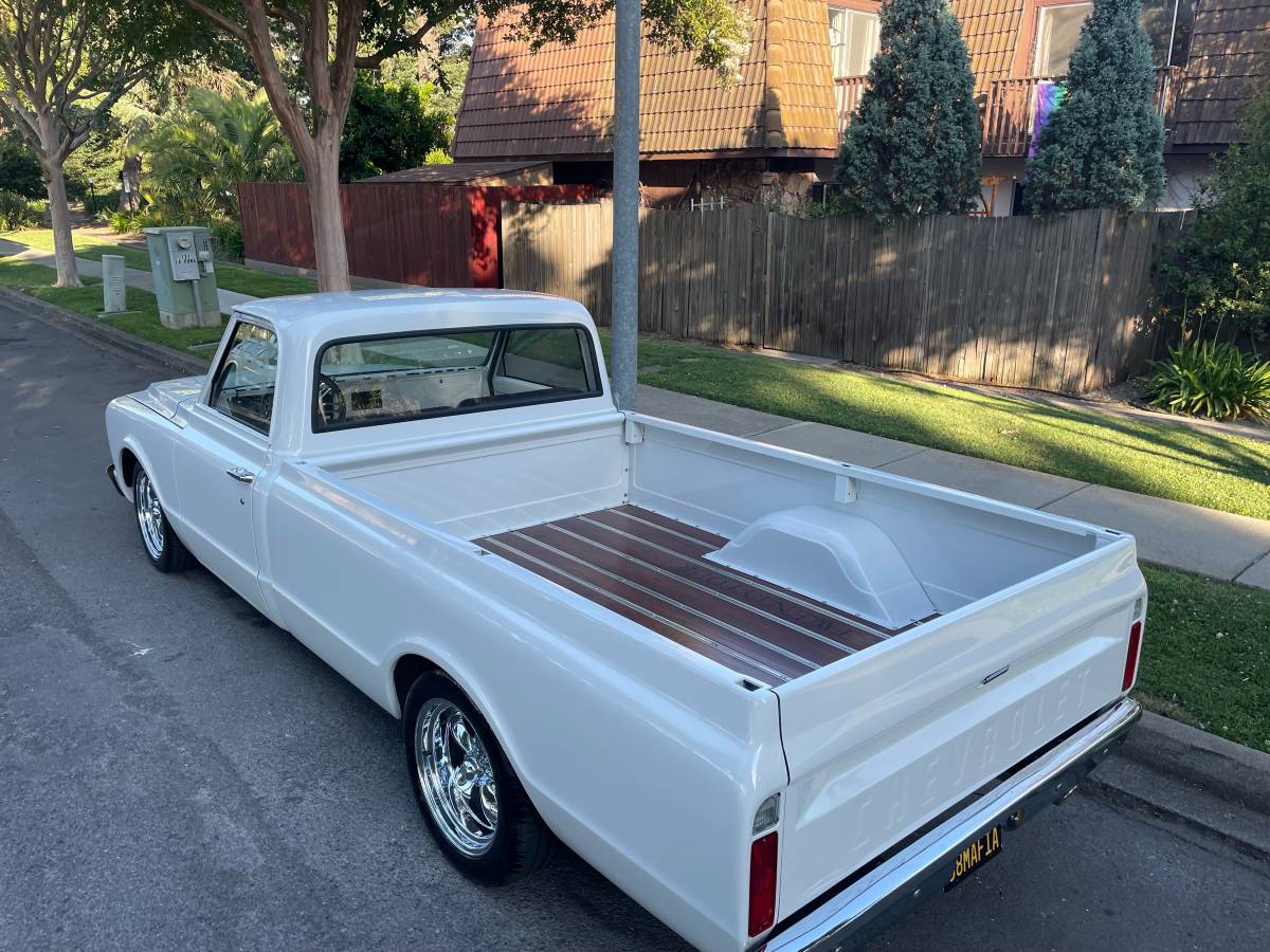 Chevrolet-c10-pickup-1968-white-10