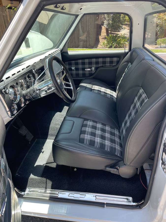 Chevrolet-c10-pickup-1968-white