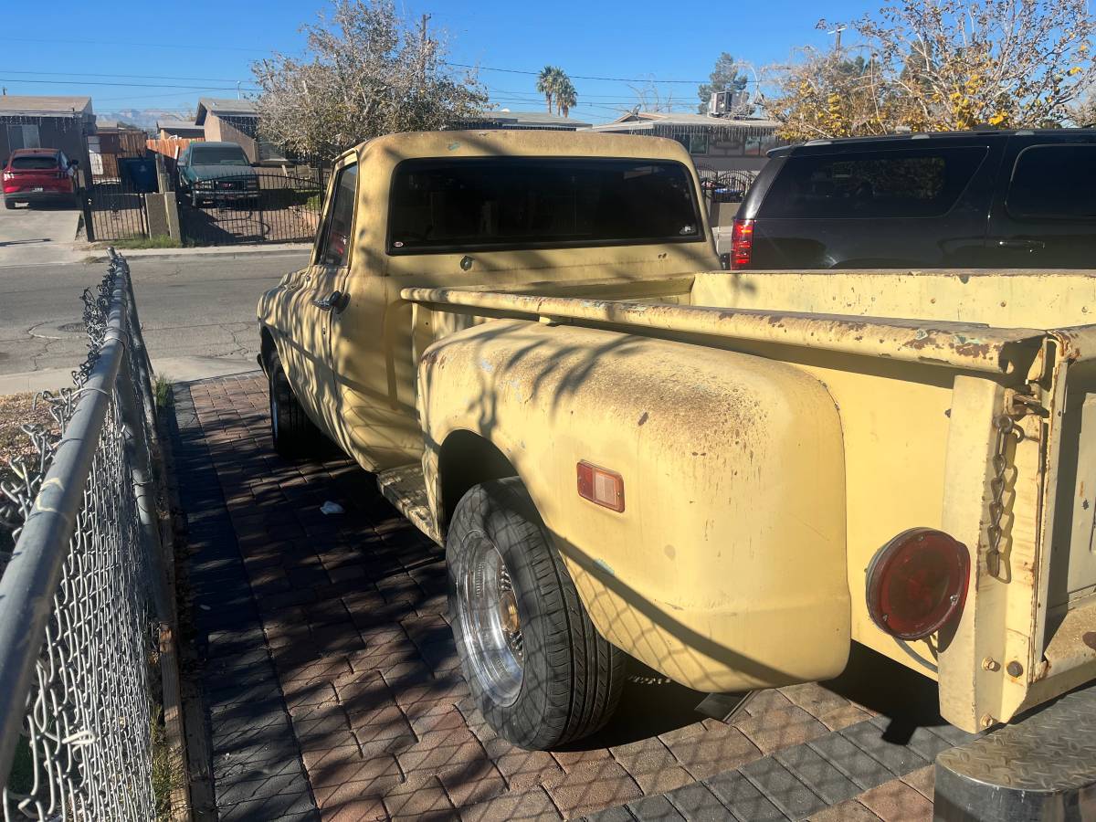 Chevrolet-c10-pickup-1972-yellow-1