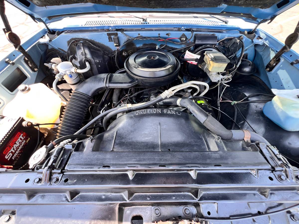 Chevrolet-c10-pickup-1987-12