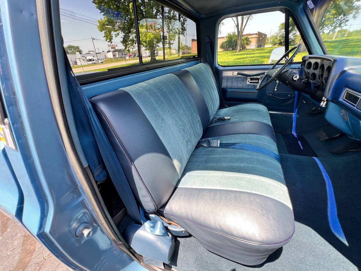 Chevrolet-c10-pickup-1987-14