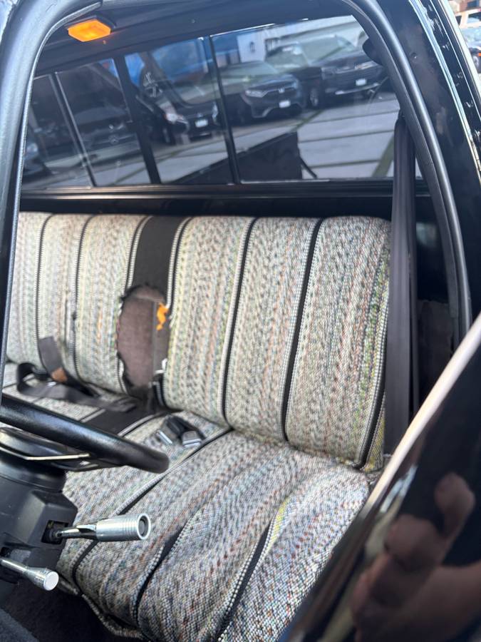 Chevrolet-c10-pickup-1987-black-14