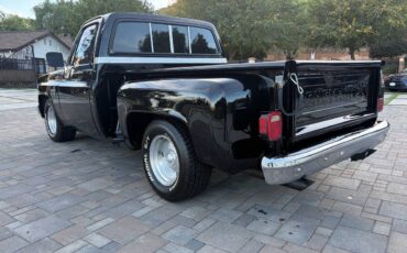 Chevrolet-c10-pickup-1987-black-2