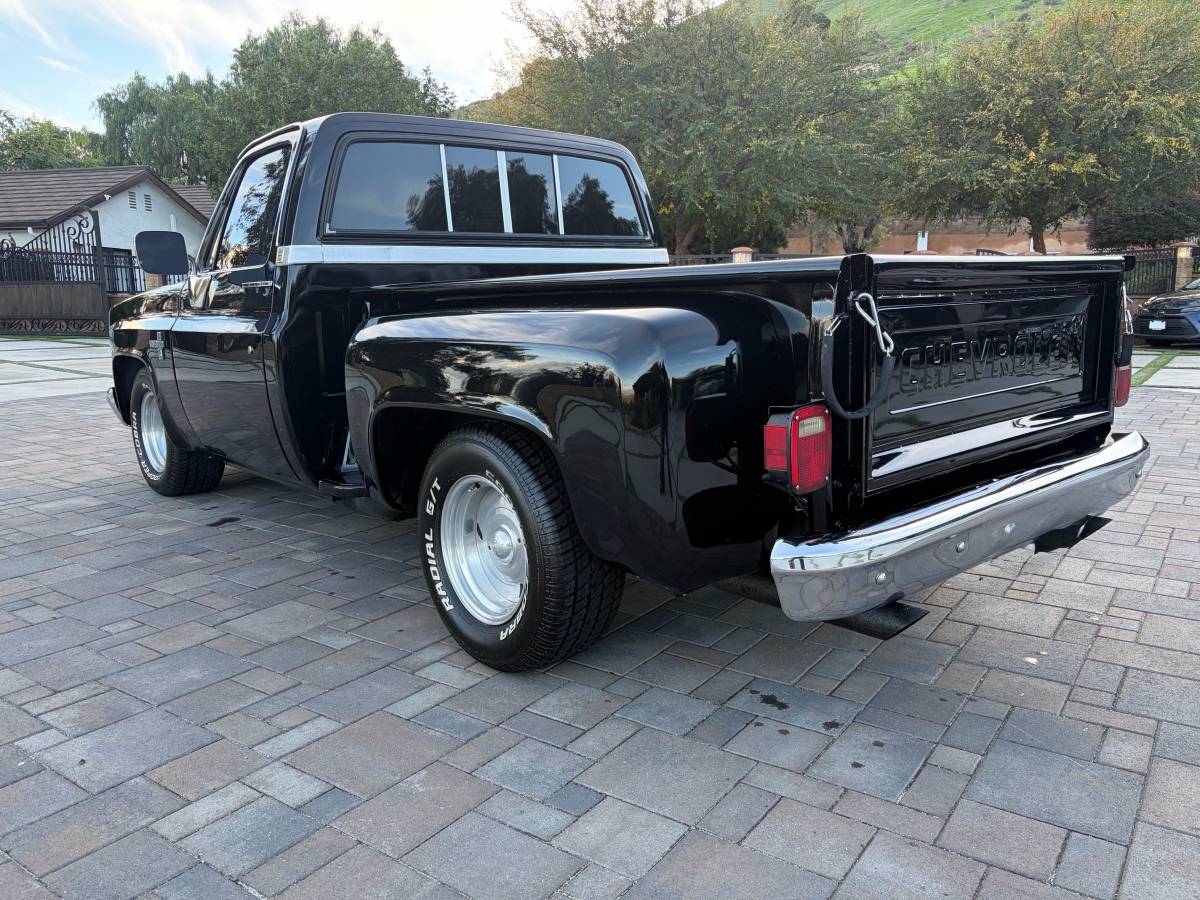 Chevrolet-c10-pickup-1987-black-2
