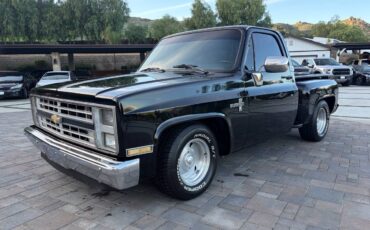 Chevrolet-c10-pickup-1987-black