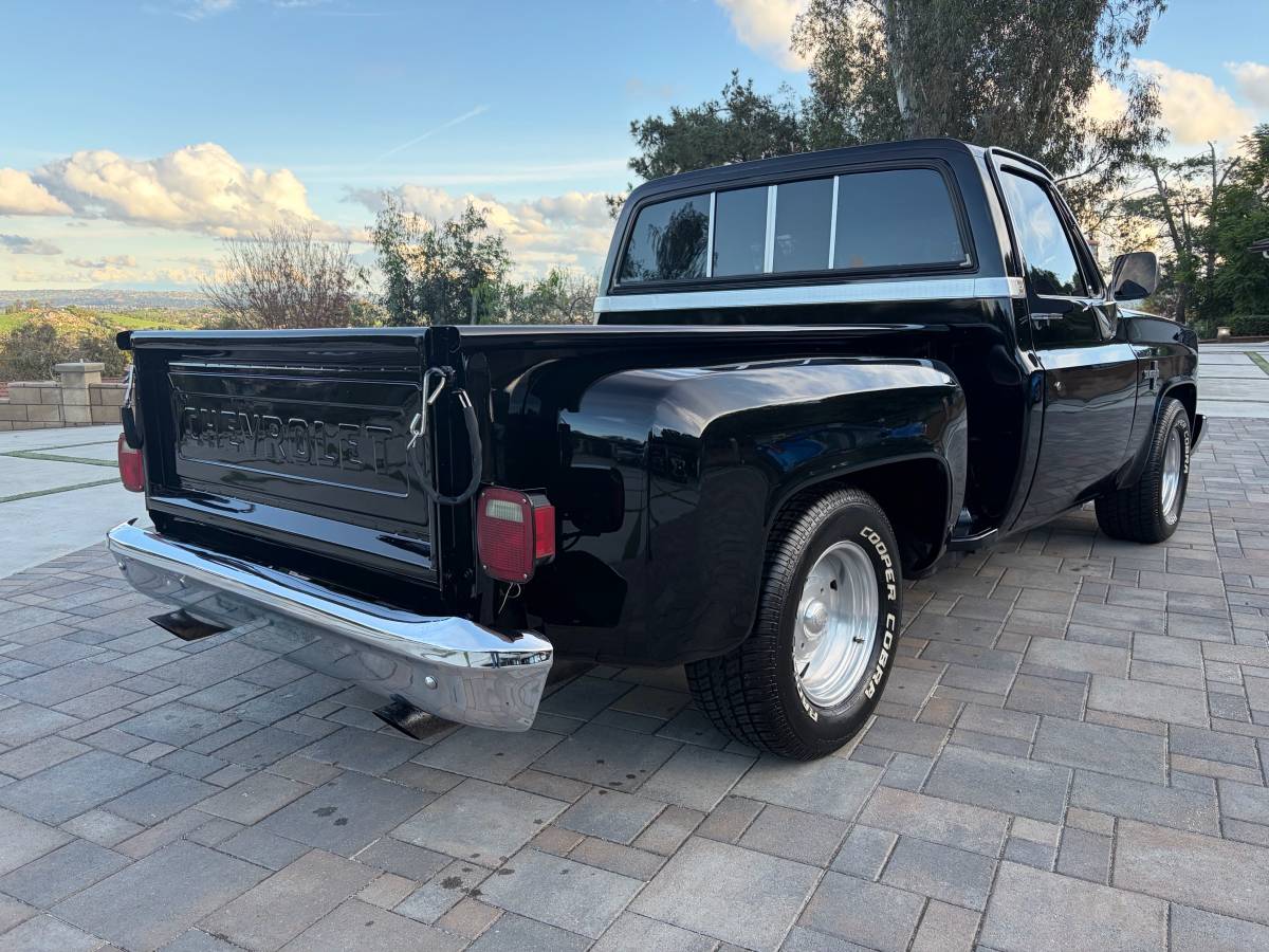 Chevrolet-c10-pickup-1987-black-4