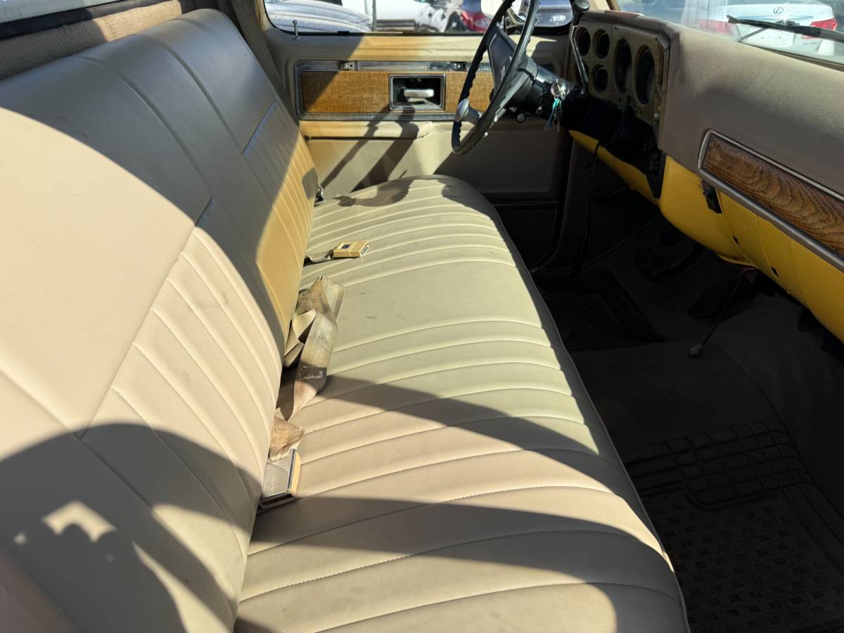 Chevrolet-c10-scottsdale-1977-yellow-11