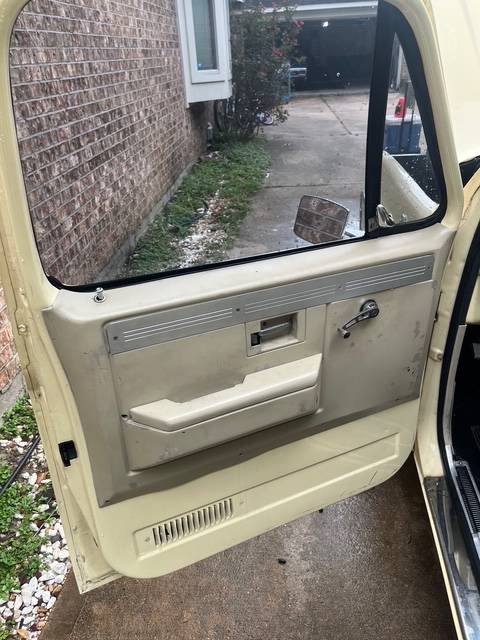 Chevrolet-c10-silverado-lwb-1975-custom-4