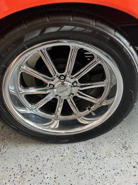 Chevrolet-c10-stepside-1967-orange-12