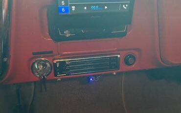 Chevrolet-c10-stepside-1967-orange-5