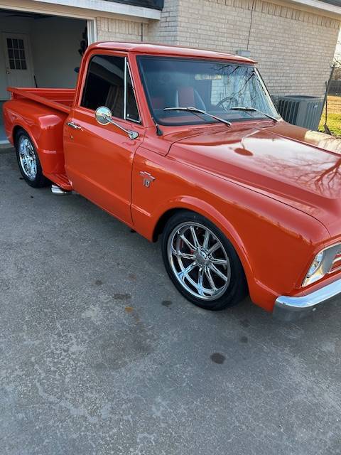 Chevrolet-c10-stepside-1967-orange-6