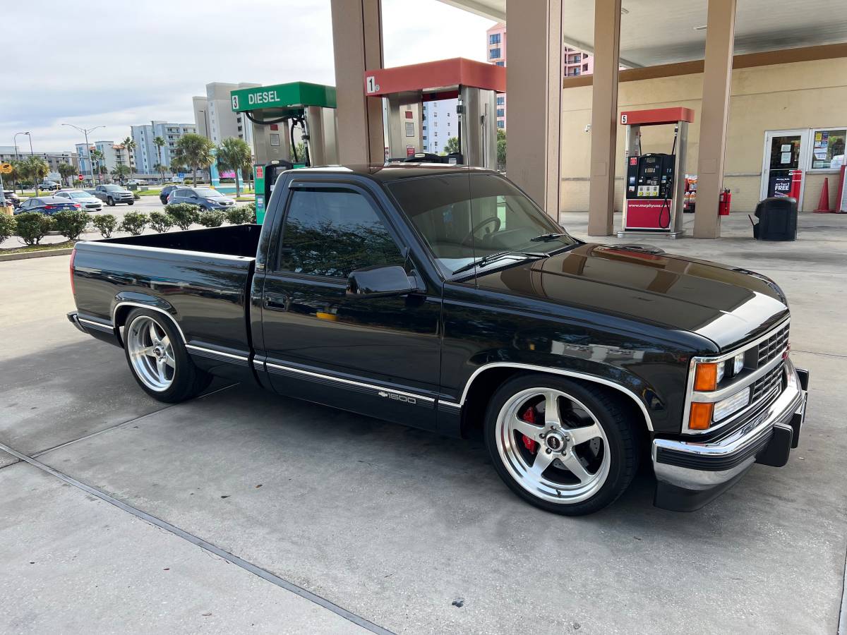 Chevrolet-c1500-1989-black-10