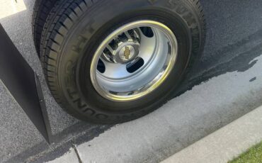 Chevrolet-c30-1964-green-7