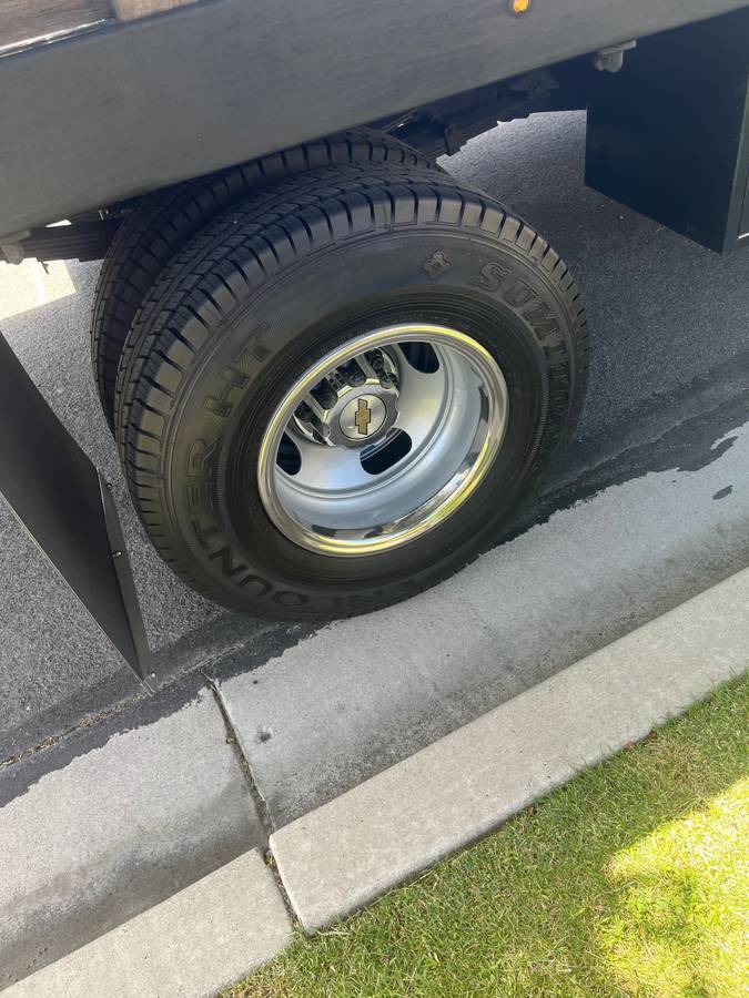 Chevrolet-c30-1964-green-7