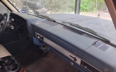 Chevrolet-c30-1985-blue-18