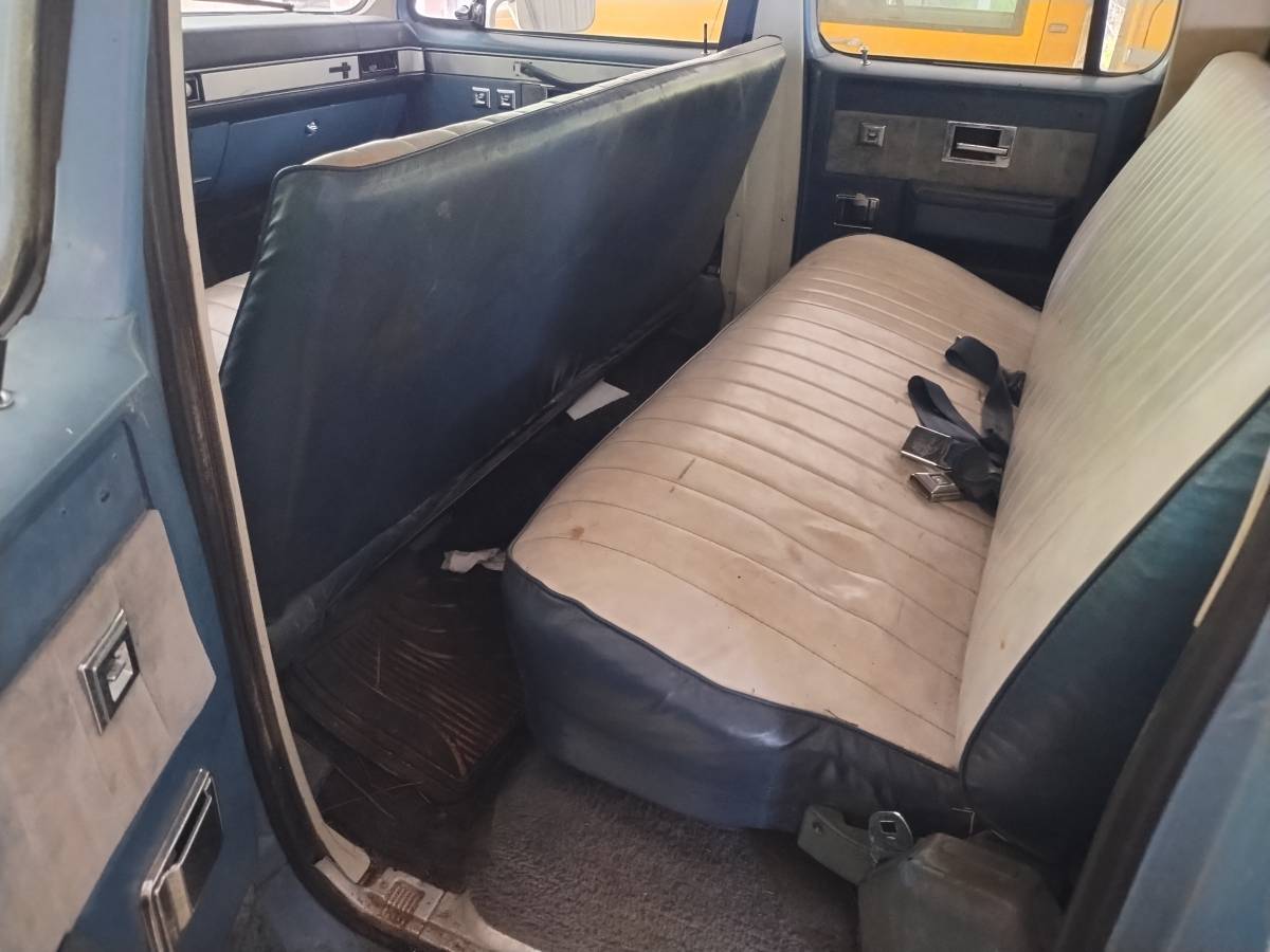 Chevrolet-c30-1985-blue-19