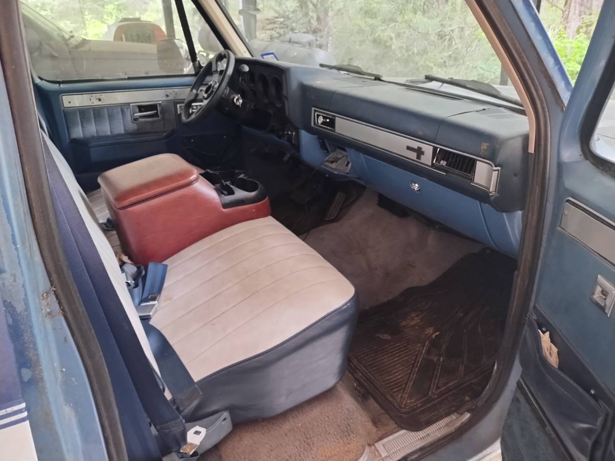 Chevrolet-c30-1985-blue-64