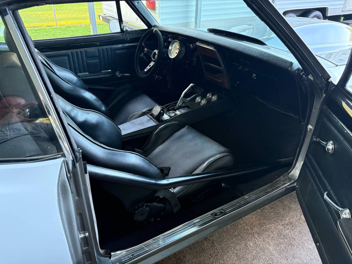 Chevrolet-camaro-1967-custom-5