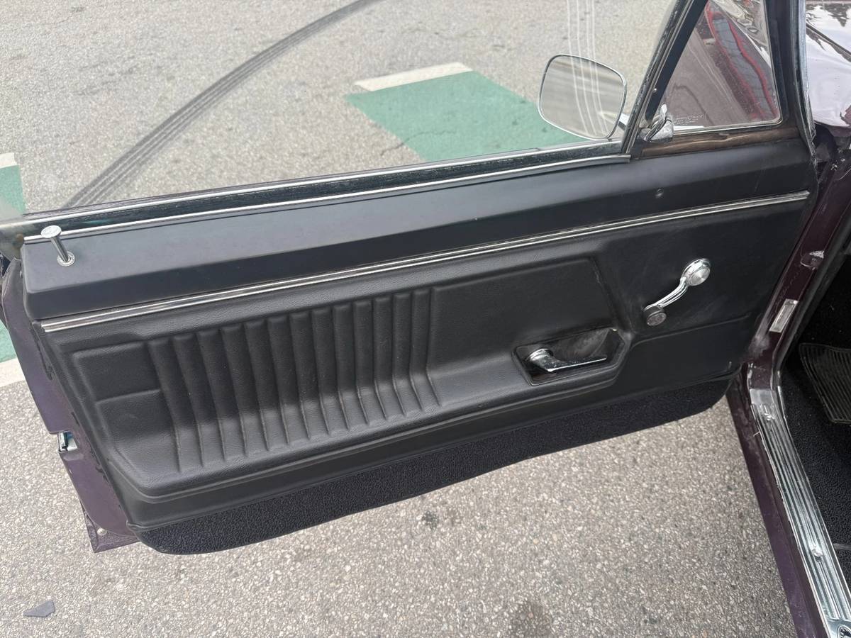 Chevrolet-camaro-1967-purple-8