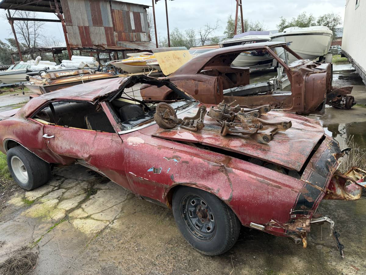 Chevrolet-camaro-1967-white-13