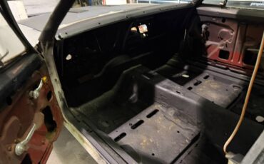 Chevrolet-camaro-1967-white-2