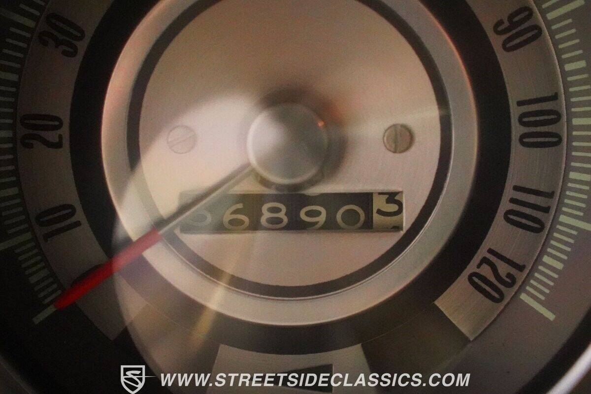 Chevrolet-camaro-1968-green-12