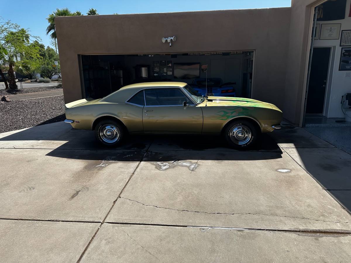 Chevrolet-camaro-1968-green-3