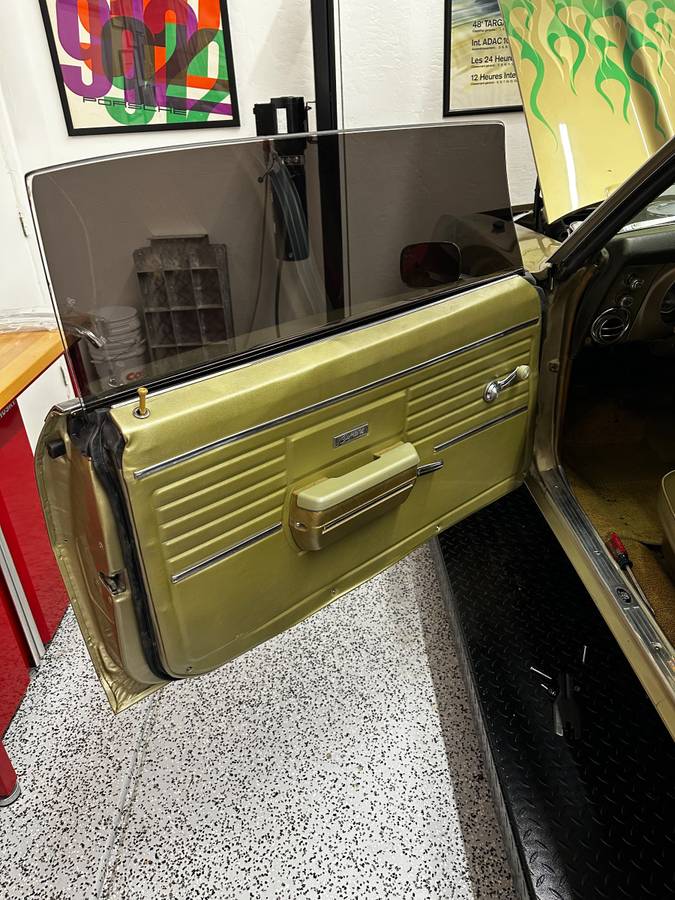 Chevrolet-camaro-1968-green-5