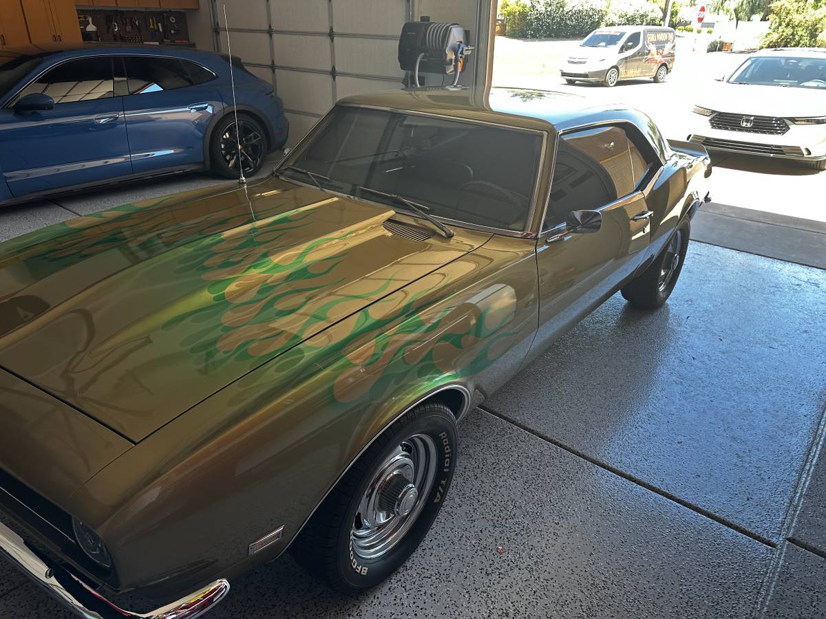 Chevrolet-camaro-1968-green-8