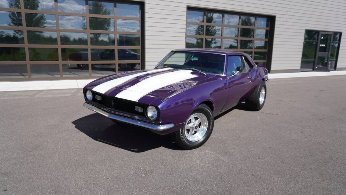Chevrolet-camaro-1968-purple-1