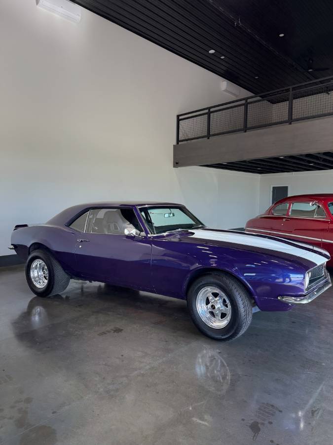 Chevrolet-camaro-1968-purple-14