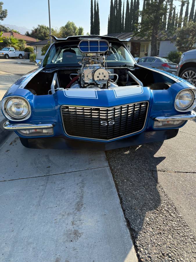 Chevrolet-camaro-1971-blue-19