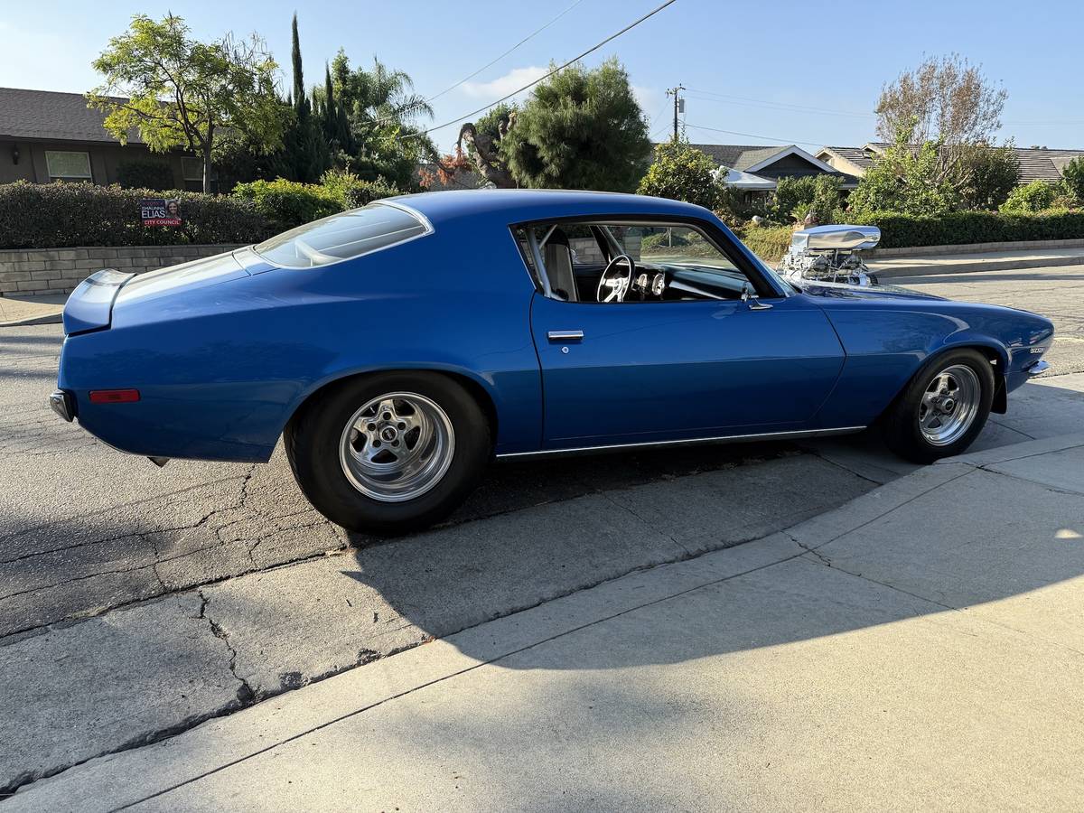 Chevrolet-camaro-1971-blue-3
