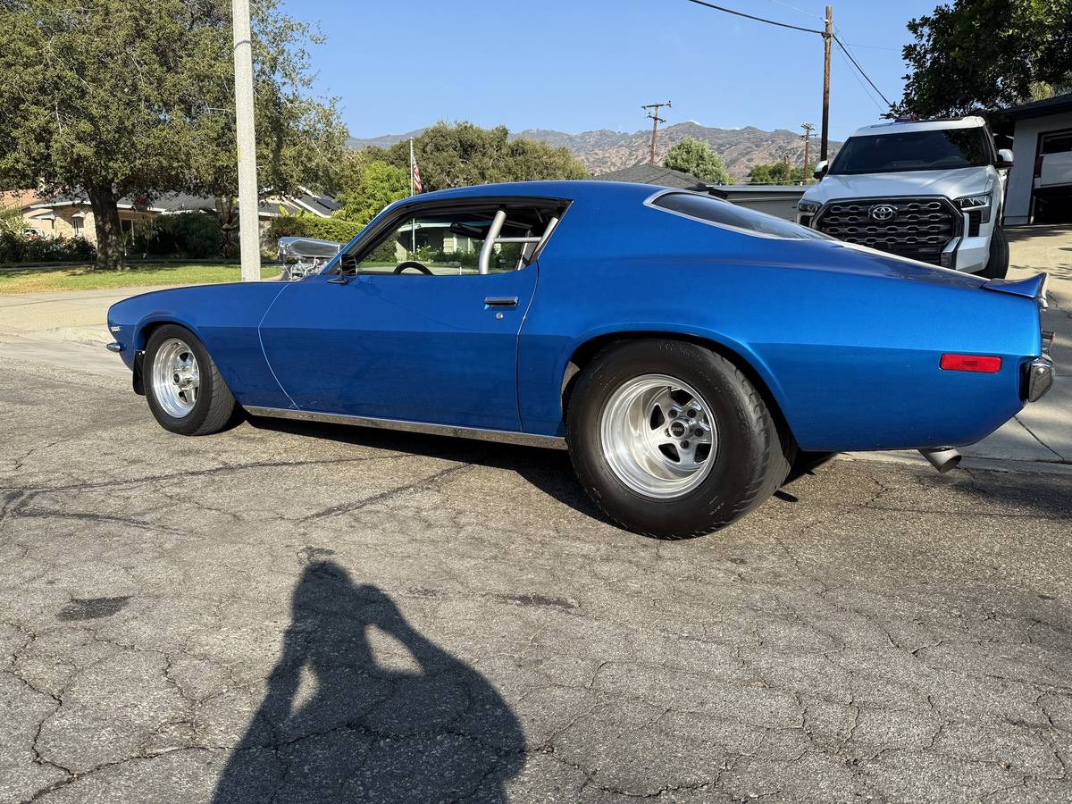 Chevrolet-camaro-1971-blue