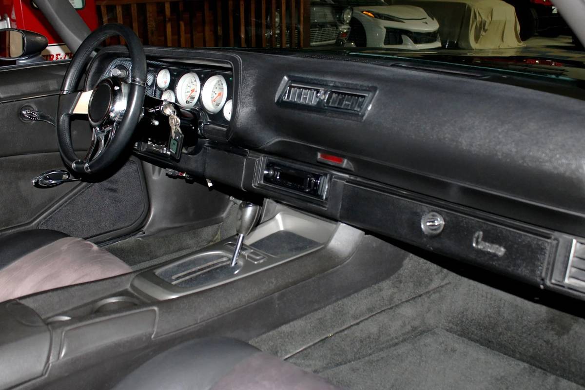 Chevrolet-camaro-1973-21